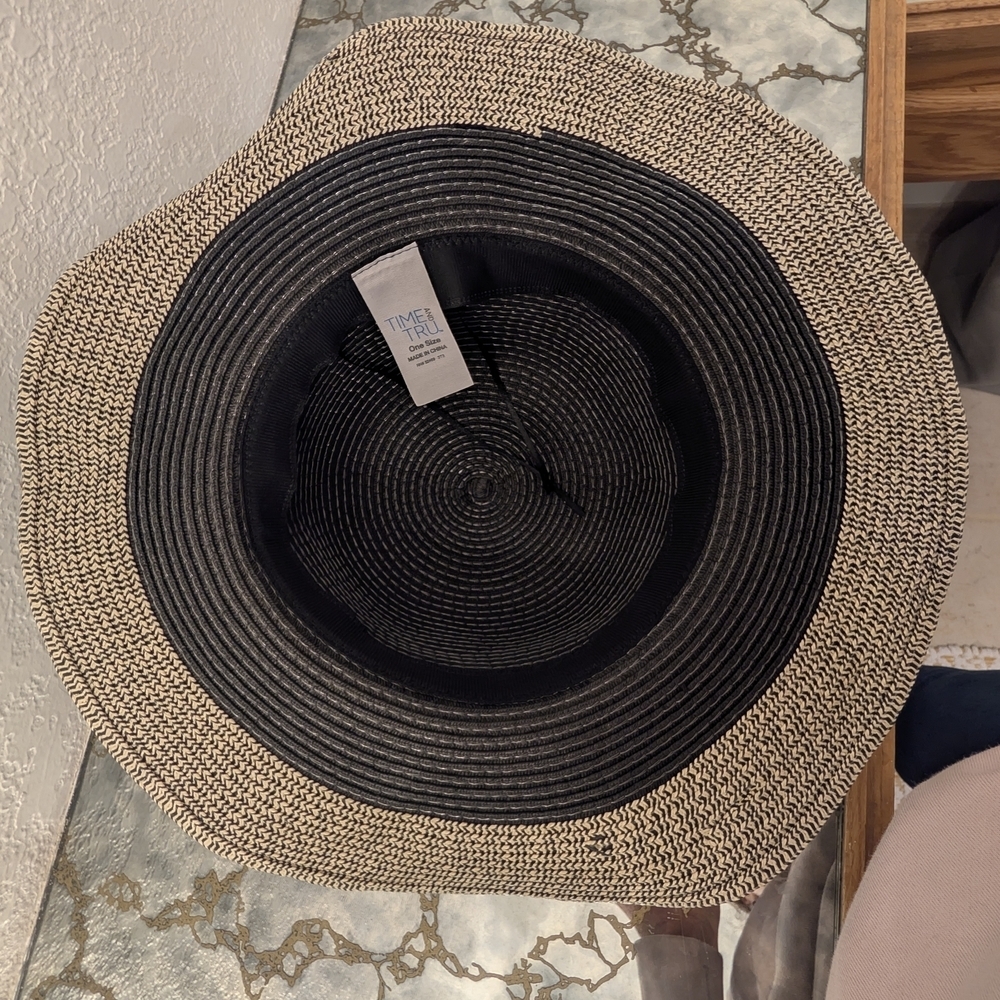 Time and Tru Black and Tan Wide Brim Hat - Picture 5 of 7